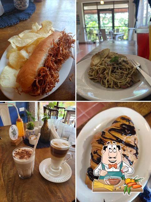 Spaghetti bolognese at Sabor Cafe