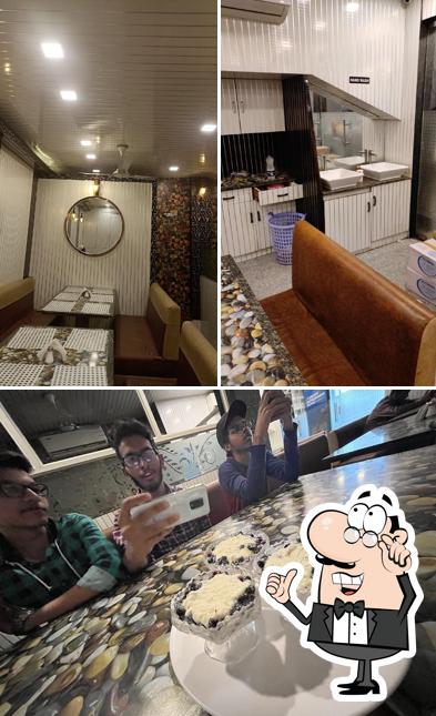 Check out how Aftab Restaurant looks inside