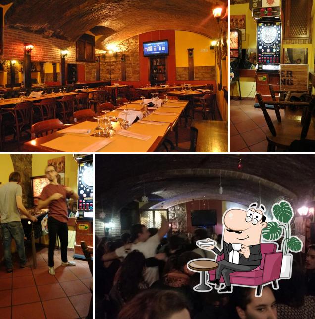 Gli interni di Birreria Majnoni