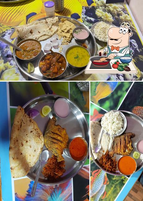 Chicken curry at Hotel Malwan Samudra: Kiran Kore