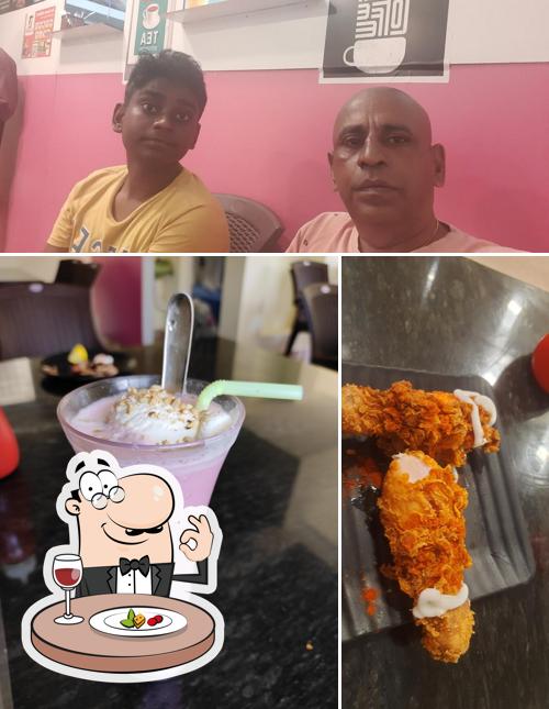 Among different things one can find food and interior at Zan Cafe Chinnamanur