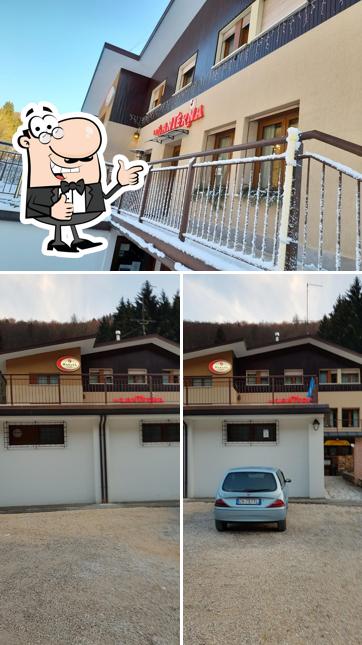 Guarda la foto di La Lanterna albergo ristorante pizzeria