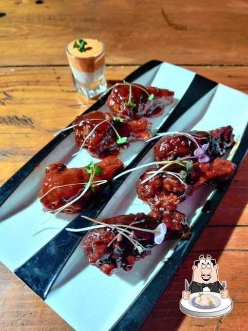 Dumplings at TIKI TAKO