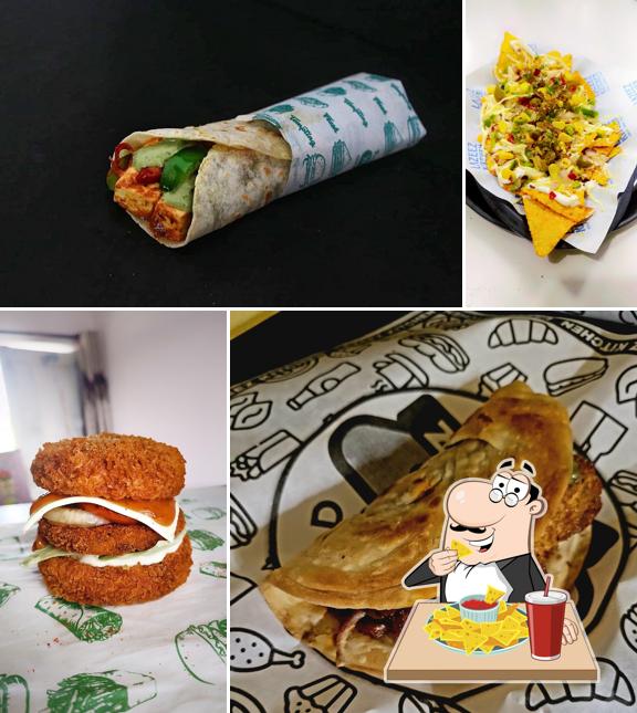 LAZEEZ KITCHEN