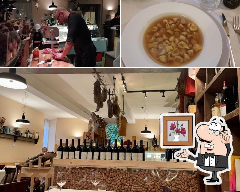 Osteria Del Filosso si caratterizza per la interni e cibo