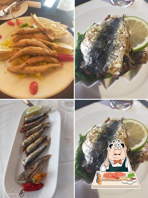 Le Cesar Restaurant Tapas Bar sert un menu pour les amateurs de poissons