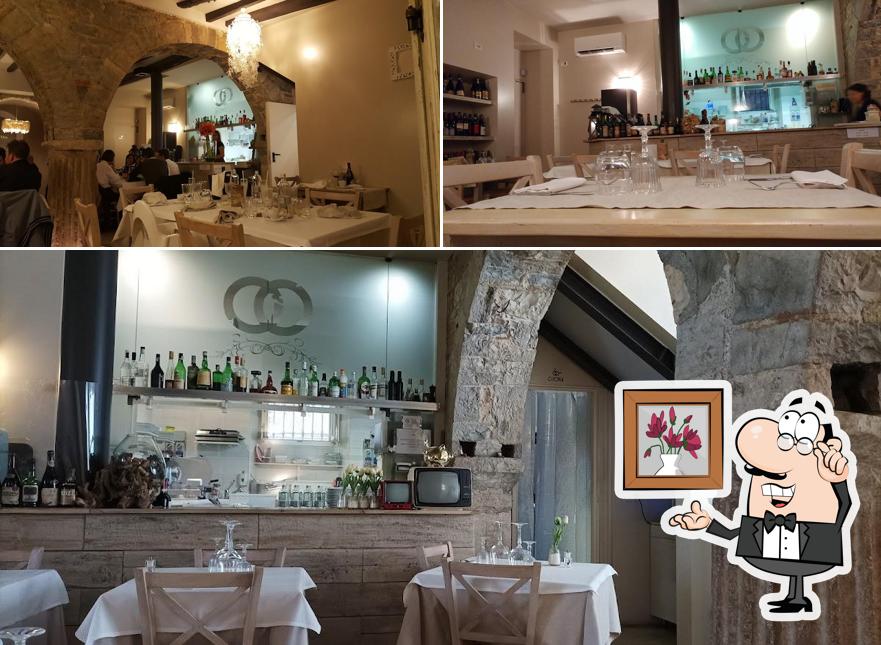 Gli interni di Osteria Del Savio
