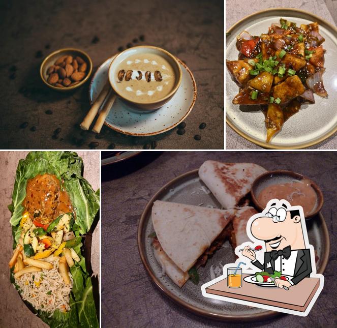 Food at Cafe Monjaai