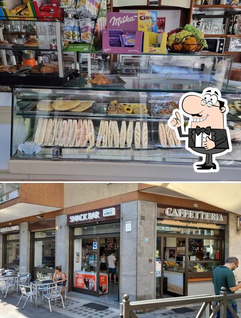 Vedi questa foto di Caffetteria snack bar