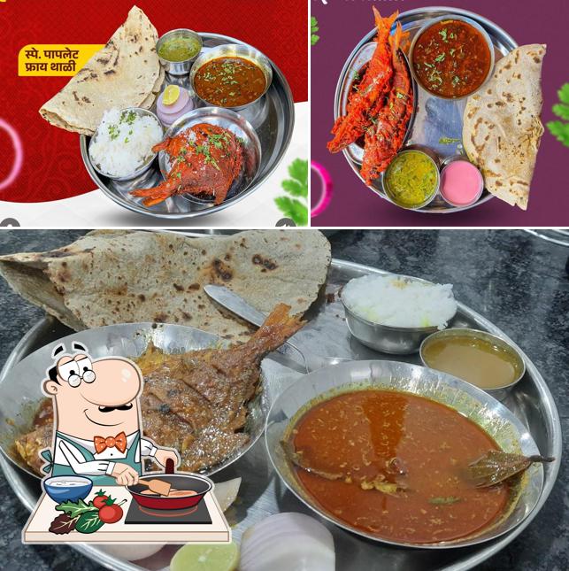 Chicken curry at Hotel Tuljai ( हॉटेल तुळजाई मुख्य शाखा)