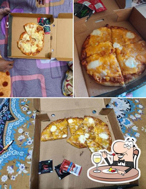 Food at Crosta Della Pizza