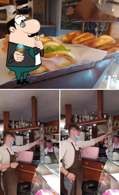 La immagine di bancone da bar e cibo da Bar da Franco di Benecchi Paolo