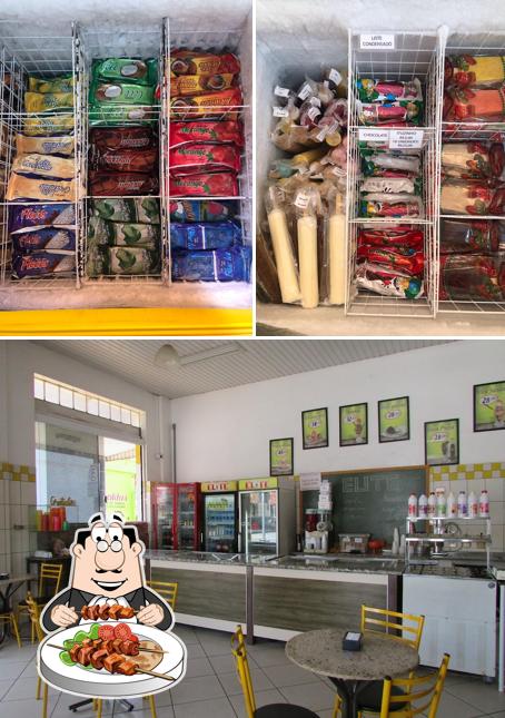 A imagem do Sorveteria Elite’s comida e interior
