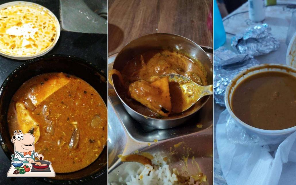 Chicken curry at Bhukkad Restaurant