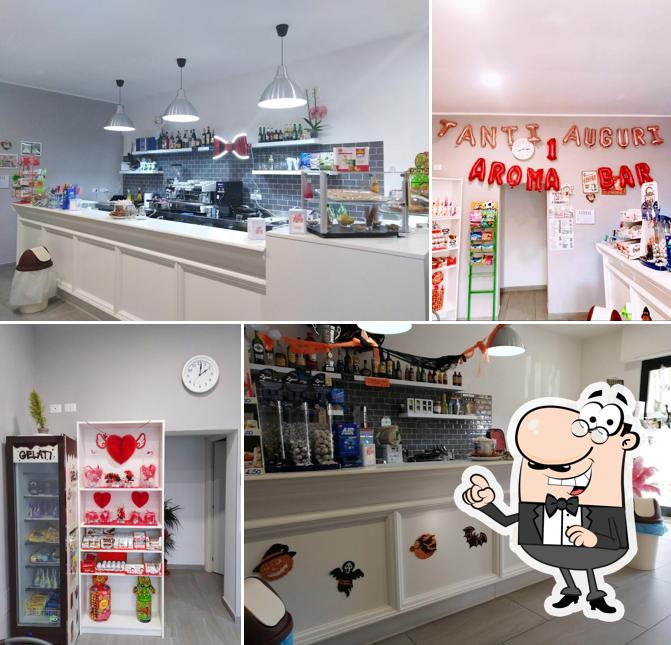 Siediti a un tavolo di Aroma Bar