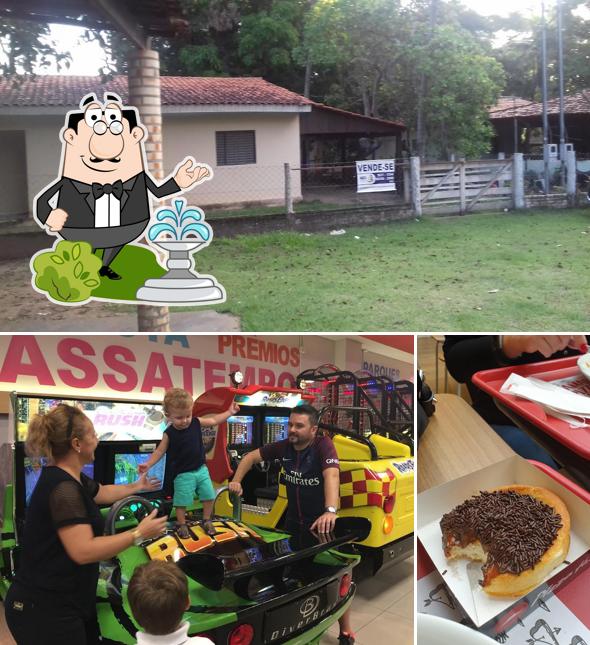 O exterior do Pizza Hut PH Express Shopping Itaguaçu