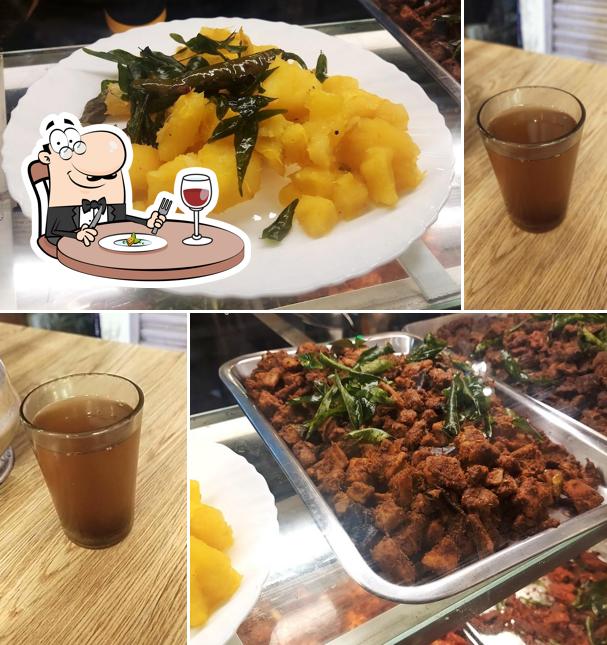 Chocolate mousse at Grand Wayanadans Thattukada/ ഗ്രാൻ്റ് വയനാടൻ തട്ടുകട