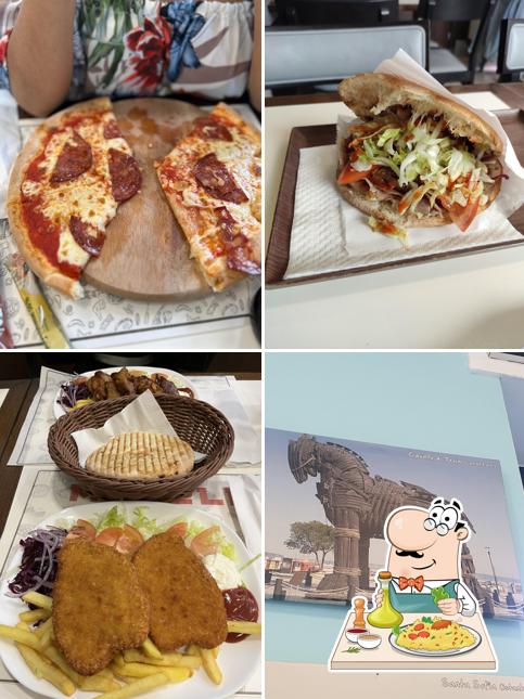 Panino con maiale stirato al Marelli Turkish Kebap Pizza