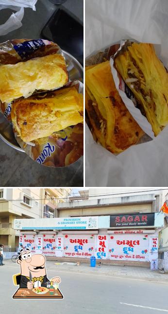 The restaurant's food and exterior