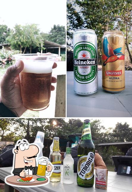 Order a glass of light or dark beer