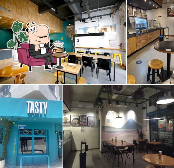 O interior do Tasty Salad Shop