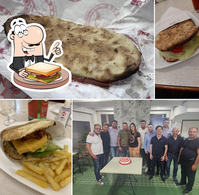 Toast al formaggio al Saltingola - Pizzeria, Paninoteca, Asporto e Consegne a Domicilio