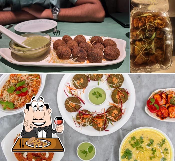 Order various kinds of pizza