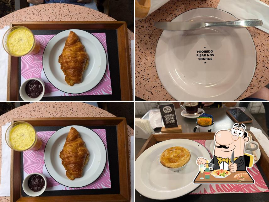 Comida em Padoca do Maní