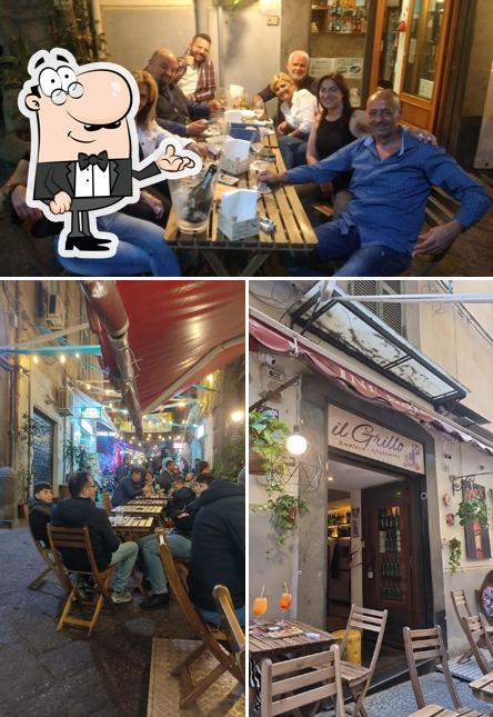 Dai un'occhiata agli interni di Il Grillo