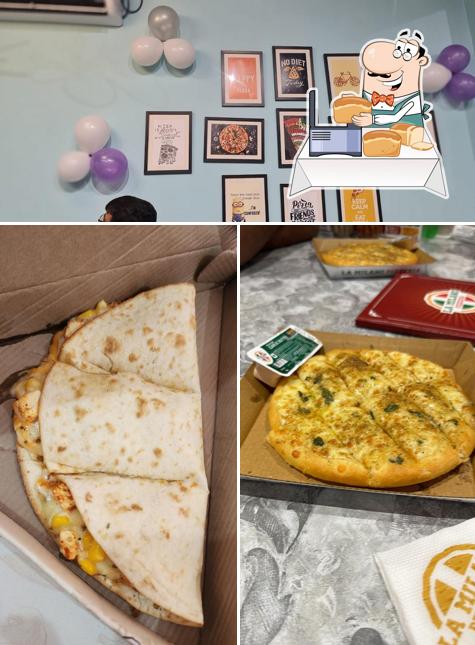 Garlic bread at La Milano Pizzeria