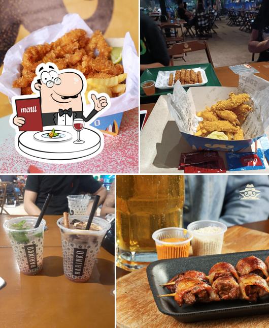 Entre diversos coisas, comida e bebida podem ser encontrados no Barinko