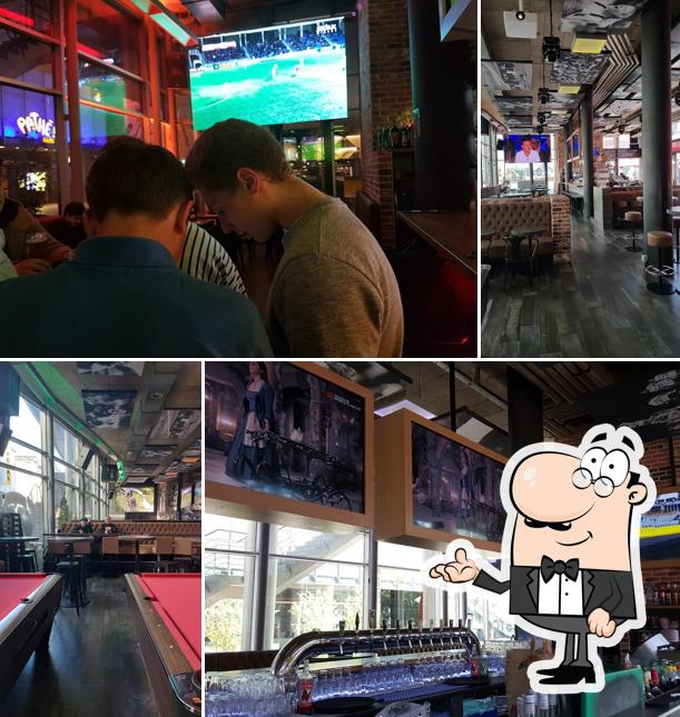 Dai un'occhiata agli interni di Bulldog Bar