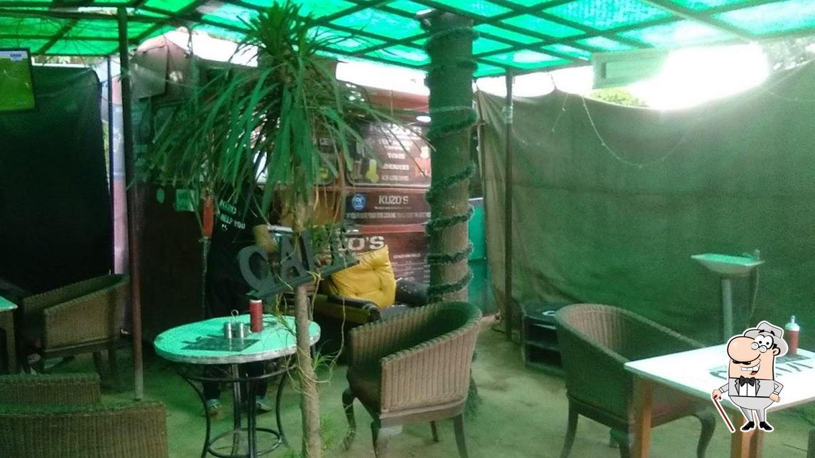 Check out how Freako cafe looks outside