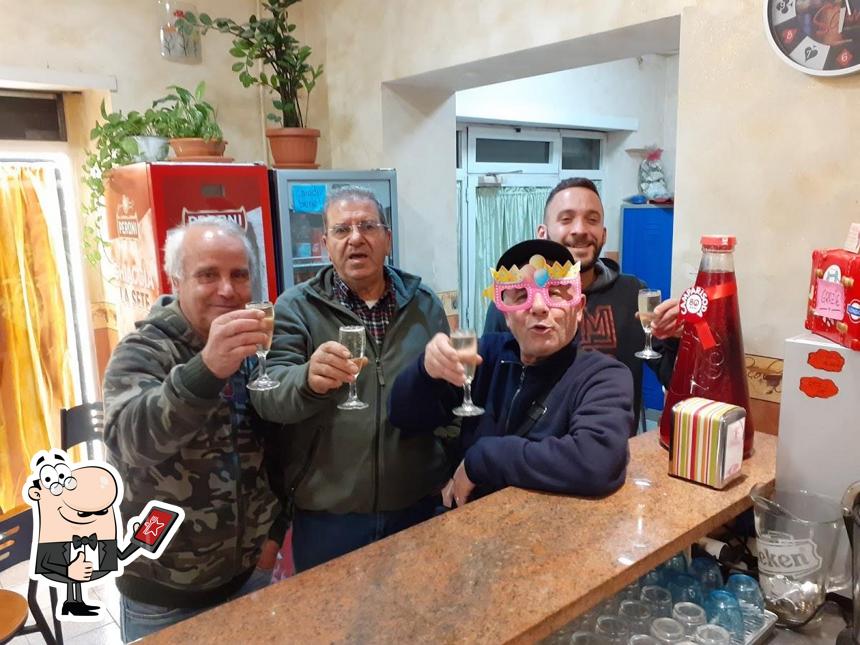 Vedi la foto di Bar happy hour