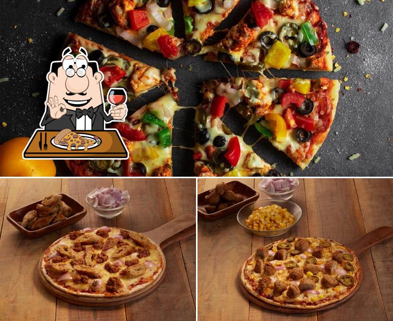 Order pizza at Oven Story Pizza