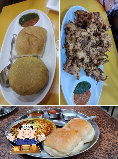 Meals at Hotel ballaleshwar-speciality in misal and bhel