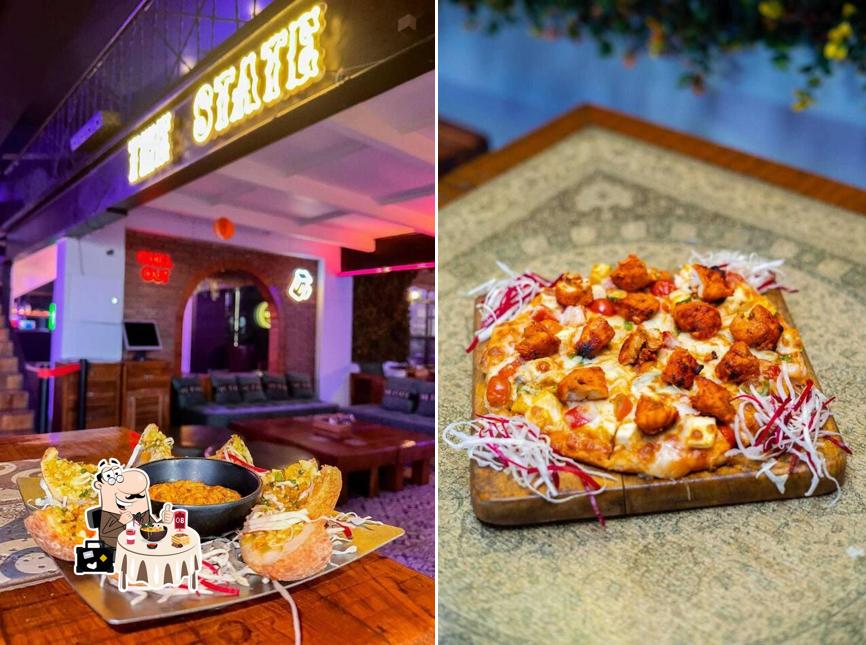 Food at The State Bar & Pub