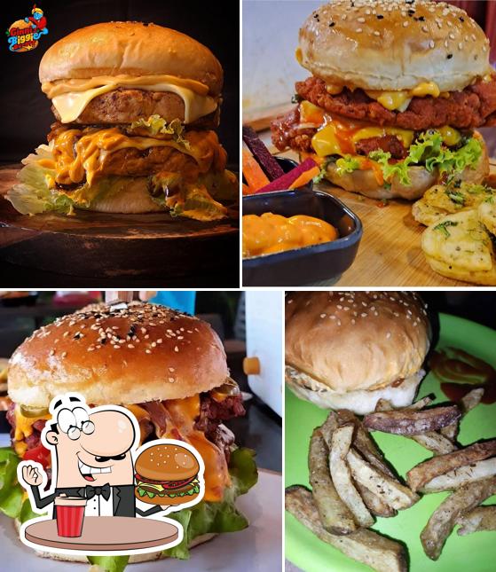 Order a burger at Ginnis biggie burger