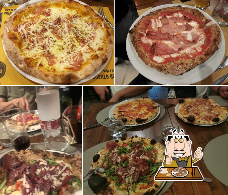 Scegli tra le svariate varianti di pizza