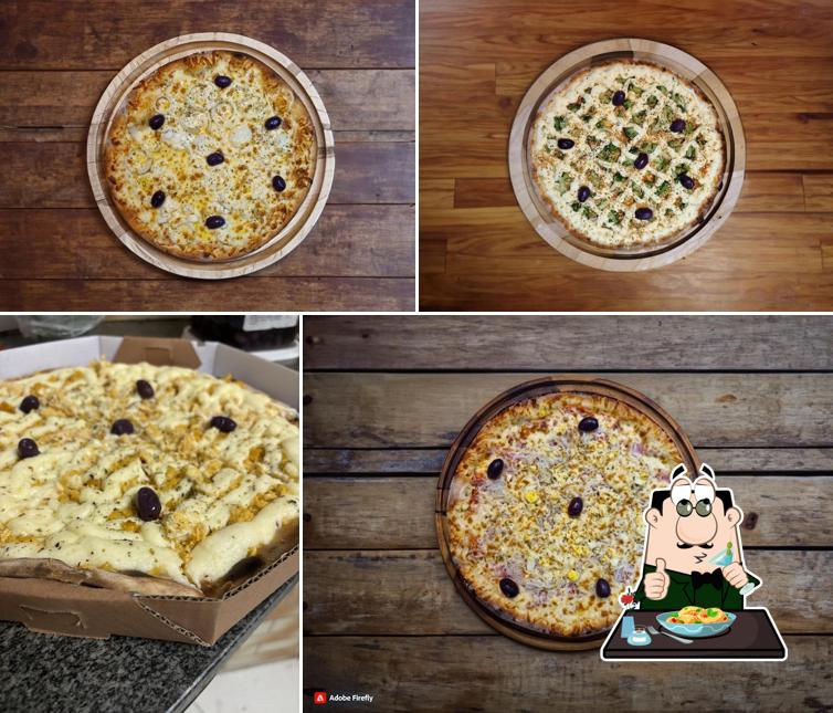 Comida em Pizzaria By Night