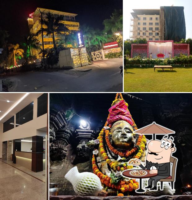 The outside part is an important feature of Hotel Reshumrao