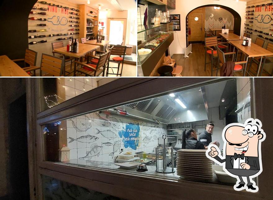 Dai un'occhiata agli interni di Vino & Ribe