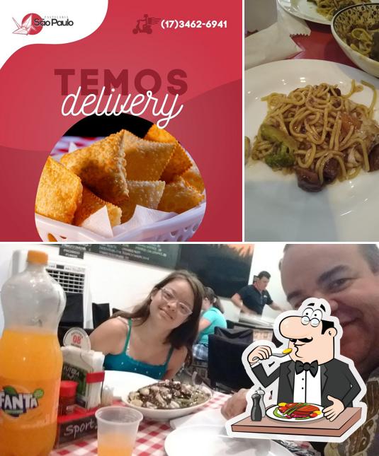 Platos en Pastelaria São Paulo