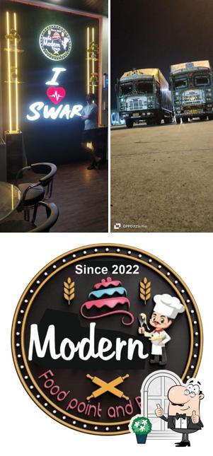 Cafe_Moderntown