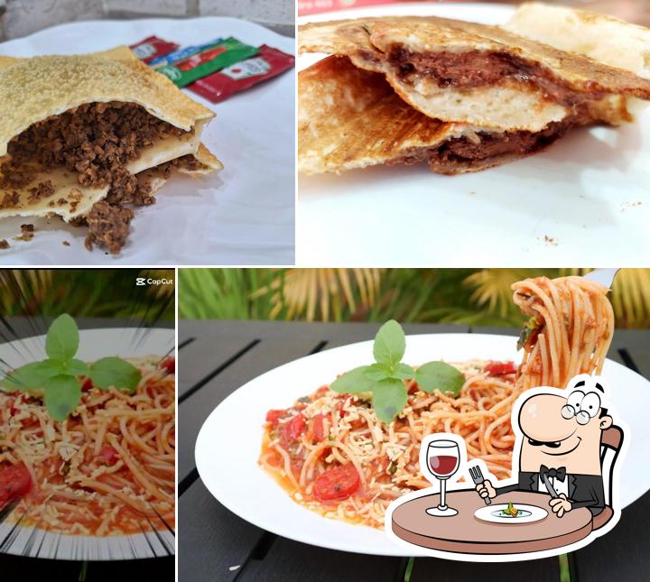 Sanduíche de carne de porco desfiada em Mais que massa Olímpia