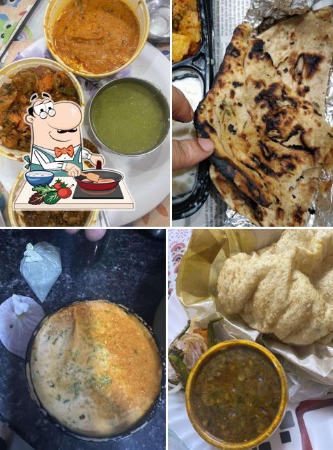 Chicken curry at Kapoor Da Dhaba (Kapoor Vaishno Dhaba)