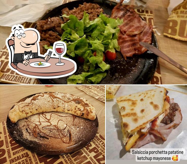 Platti al Dedalus Piadineria Pizzeria Hamburgeria