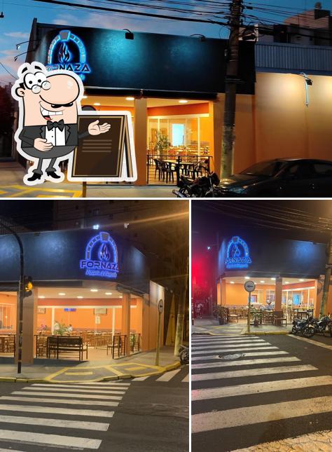 O exterior do Fornaza Pizzaria e Choperia