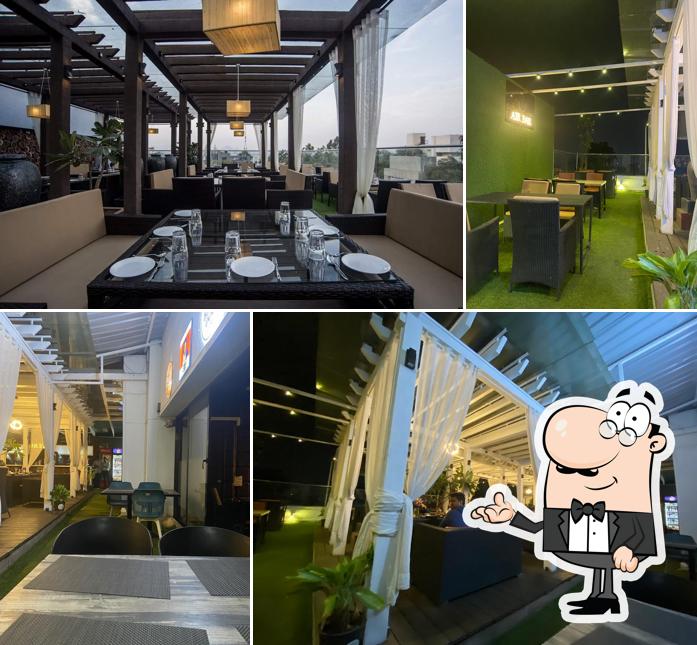The interior of Air Bar