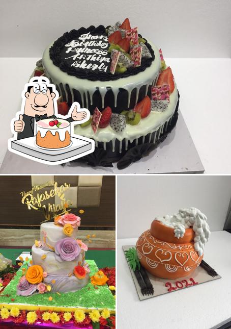 Look at the image of Sri Ganapathy Sweets, Bakery & Sweets - Juice Center/Bakery & Sweets/Fruits